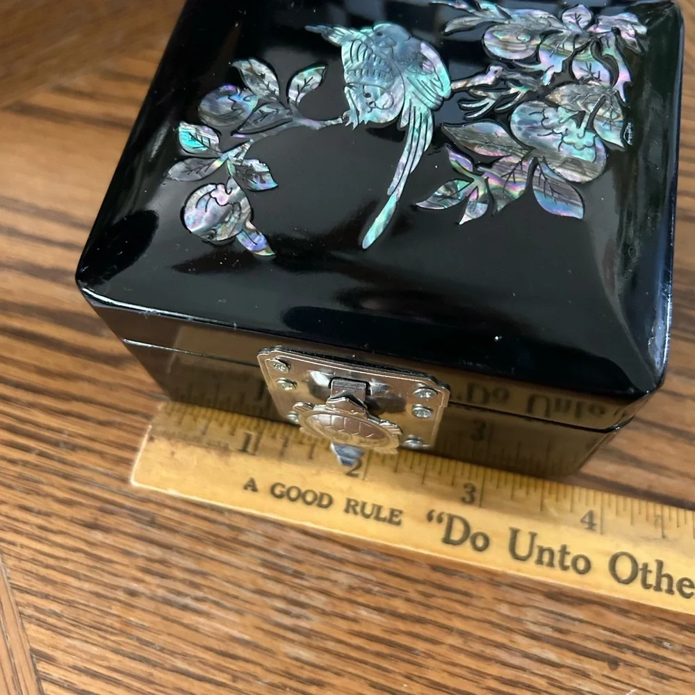 Vintage exquisite asian